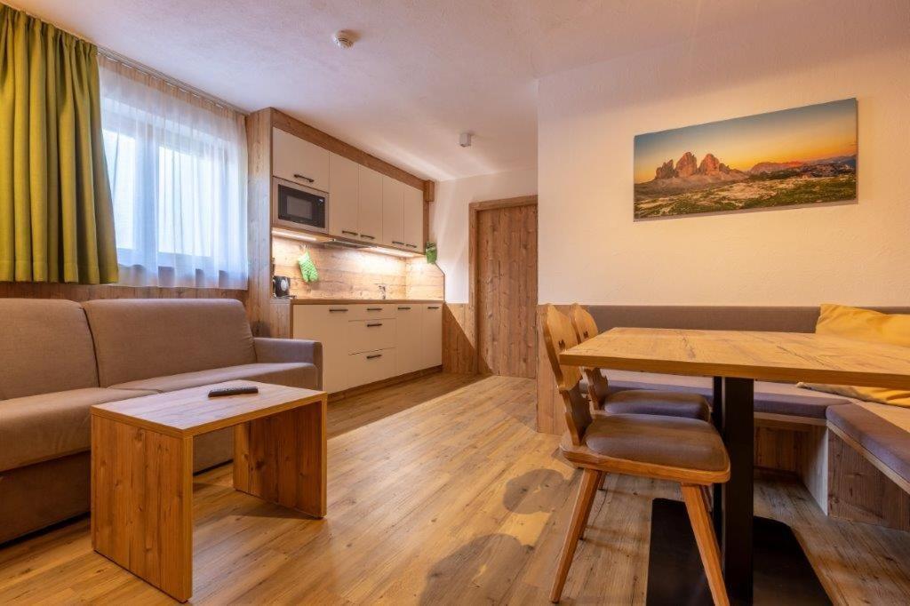 Apartment Edelweiss セスト エクステリア 写真